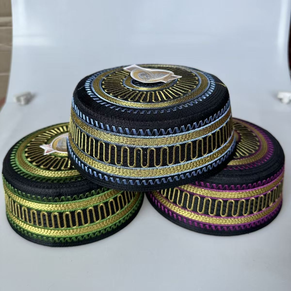 Men'S Accessories Dubai - Muslim Caps Red Black for Men