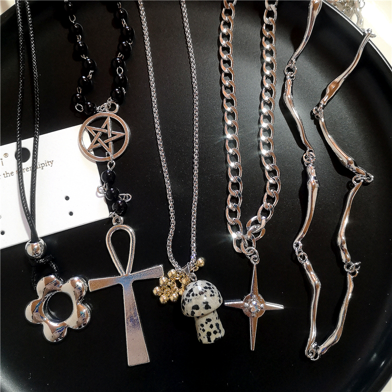Gothic Punk Stone Mushroom Flo - Men'S Accessories In The 90S recension och pris